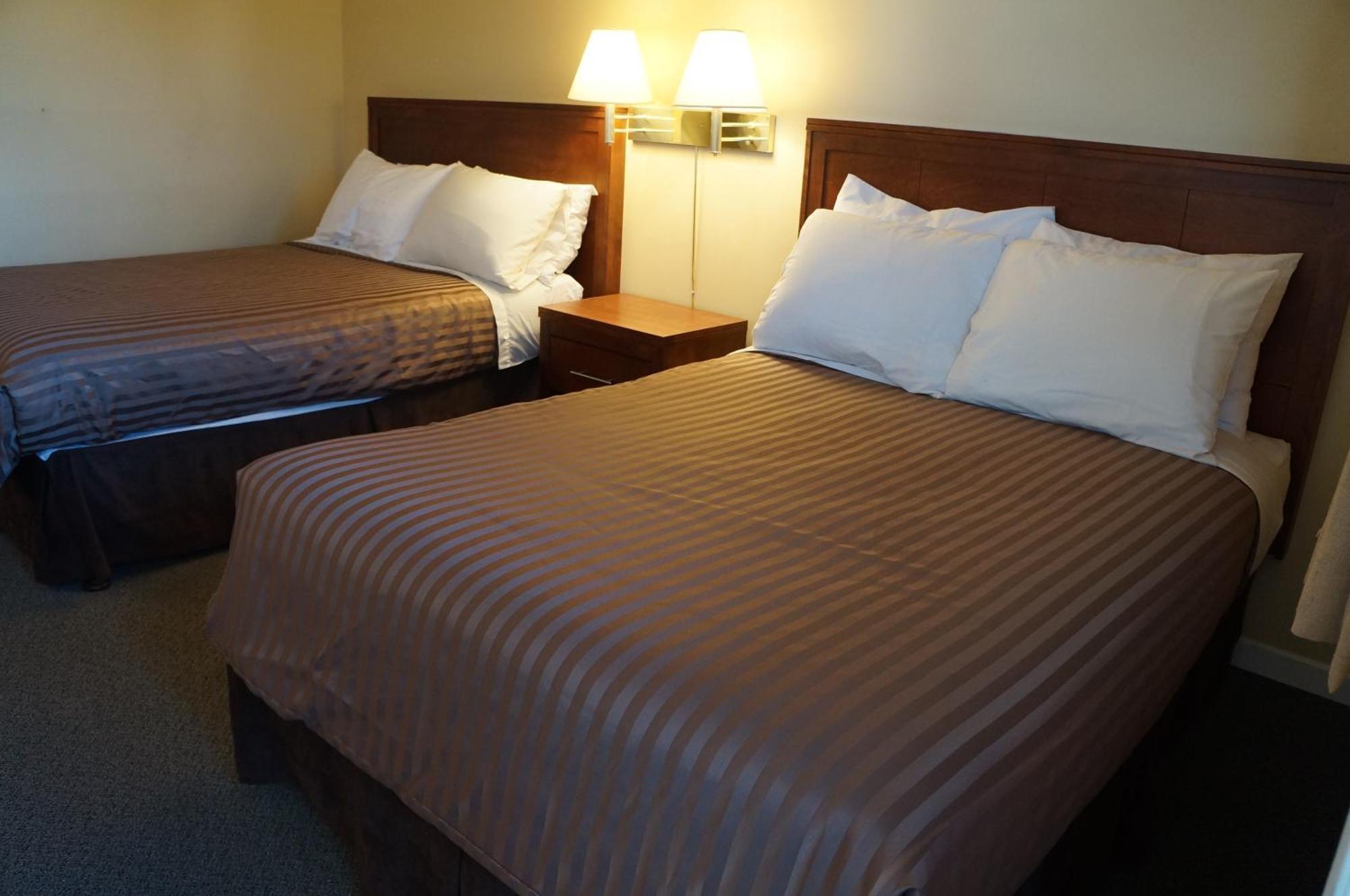 Westward Inn & Suites Лангли Стая снимка
